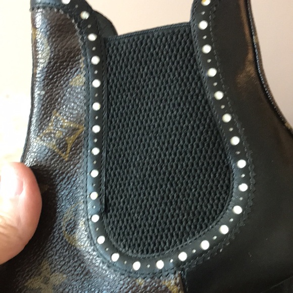 Louis Vuitton Calfskin Monogram Star Trail Ankle Boots - Picture 14 of 16